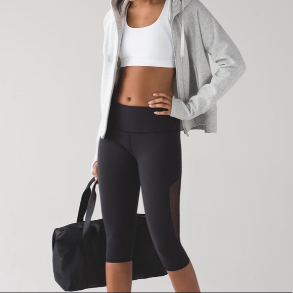 lululemon athletica Pants - Lululemon Leggings Reveal Crop 15” Black Mesh